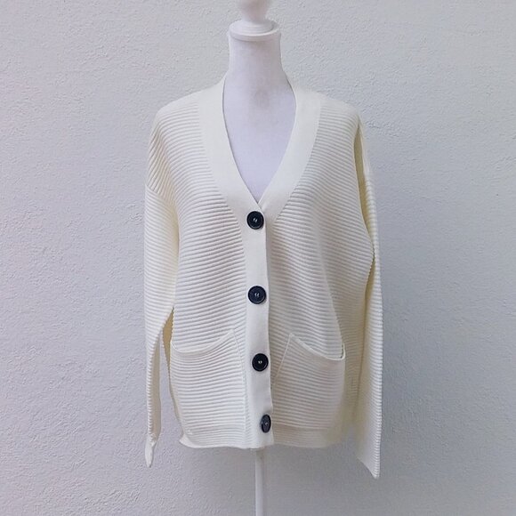 Zara Sweater Cardigan Med Bulky Cream with (4) Black Buttons Minimalist Preppy - Picture 1 of 6